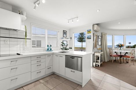 Photo of property in 1/40 The Esplanade, Westshore, Napier, 4110