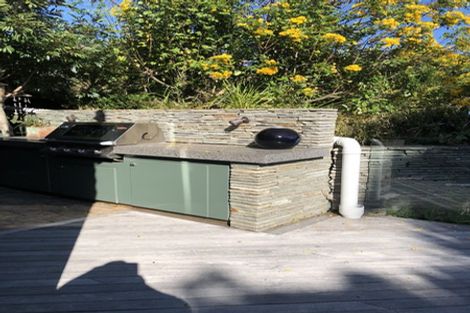 Photo of property in 100 Stanley Point Road, Stanley Point, Auckland, 0624