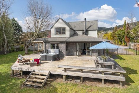 Photo of property in 10 Angela Place, Kinloch, Taupo, 3377