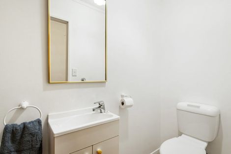 Photo of property in 2/5 Alma Road, Milford, Auckland, 0620