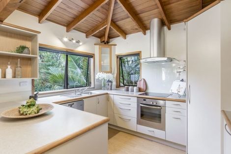 Photo of property in 3/16 Mahara Avenue, Birkenhead, Auckland, 0626