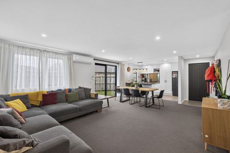 Photo of property in 95 Princess Street, Waitara, 4320