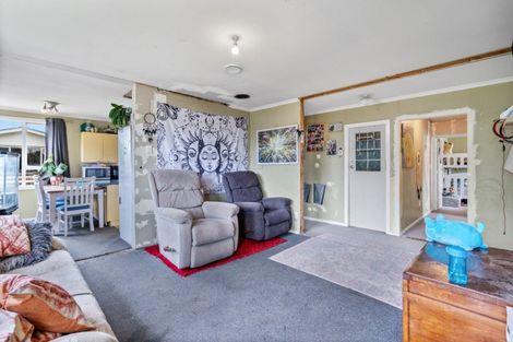 Photo of property in 37 Queen Street, Otautau, 9610