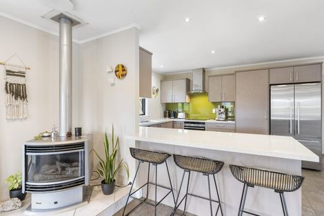 Photo of property in 22 Houston Place, Bayview, Auckland, 0629