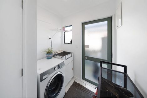 Photo of property in 33b Earlsworth Road, Mangere East, Auckland, 2024