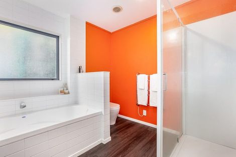 Photo of property in 15 Bank Road, Northland, Wellington, 6012