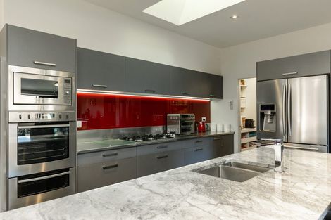 Photo of property in 21 Glentui Place, Waikawa, Picton, 7220