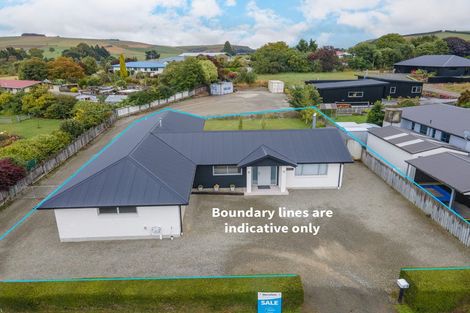 Photo of property in 17 Gordon Street, Weston, Oamaru, 9401