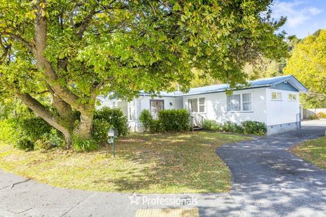 Photo of property in 14 Molloys Road, Te Marua, Upper Hutt, 5018