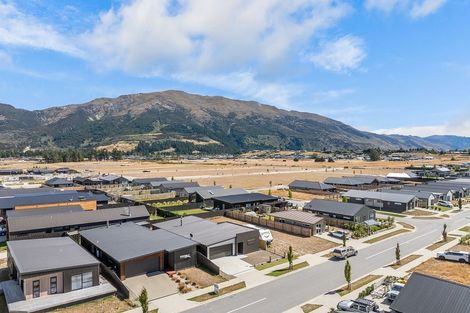 Photo of property in 28 Dunn Street, Lake Hawea, 9382