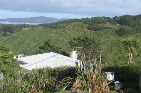 Photo of property in 9b Titiro Moana Road, Korokoro, Lower Hutt, 5012