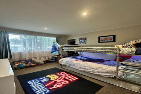 Photo of property in 2/383 Bucklands Road, Bucklands Beach, Auckland, 2012