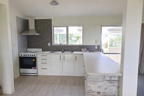 Photo of property in 6/35 Springs Road, Parakai, 0830