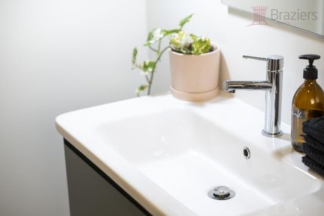 Photo of property in 2/103 Opawa Road, Opawa, Christchurch, 8023