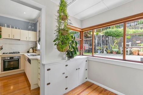 Photo of property in 9 Ashleigh Crescent, Miramar, Wellington, 6022