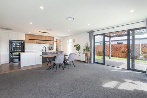 Photo of property in 6 Ayrshire Lane, Halswell, Christchurch, 8025