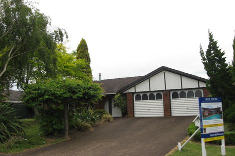 Photo of property in 5 Foxbridge Lane, Conifer Grove, Takanini, 2112