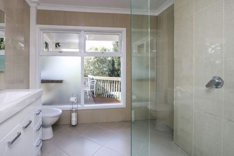 Photo of property in 12 Crystal Avenue, Glendene, Auckland, 0602