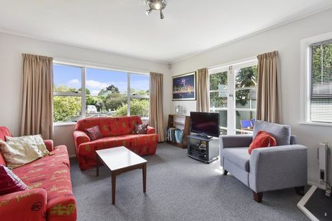 Photo of property in 2 Valentine Street, Papakura, 2110