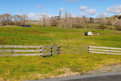 Photo of property in 42 Jumna Road, Maungaturoto, 0587