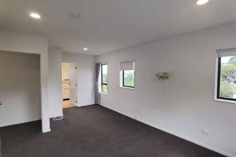 Photo of property in 36 Parr Terrace, Castor Bay, Auckland, 0620