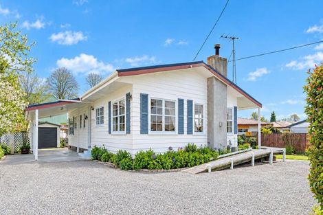 Photo of property in 16 Hogg Crescent, Masterton, 5810