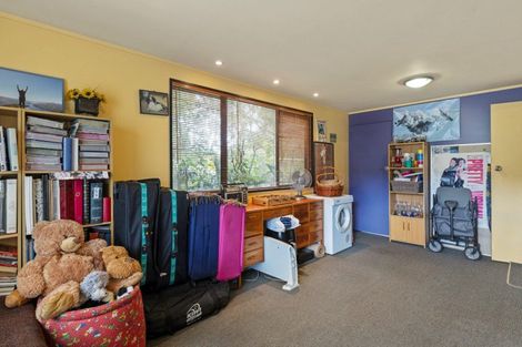 Photo of property in 48 Resolution Road, Welcome Bay, Tauranga, 3112