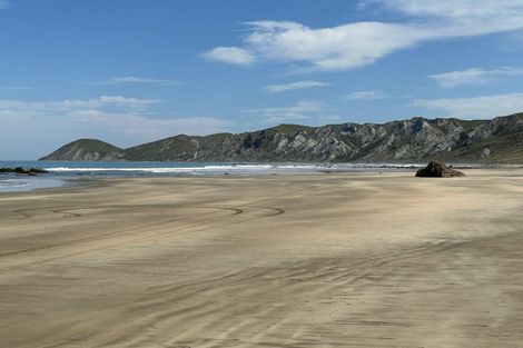 Photo of property in 23 Netherton Road, Omakere, 4271