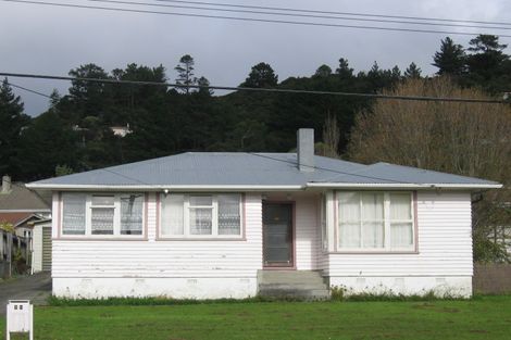 Photo of property in 25 Delaney Drive, Stokes Valley, Lower Hutt, 5019