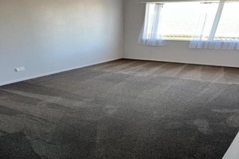 Photo of property in 7/51 Redoubt Road, Goodwood Heights, Auckland, 2105