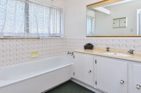 Photo of property in 2/38 Carruth Road, Papatoetoe, Auckland, 2025