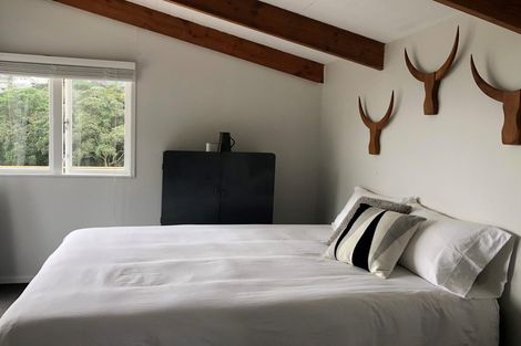 Photo of property in 109 Island Bay Road, Beach Haven, Auckland, 0626