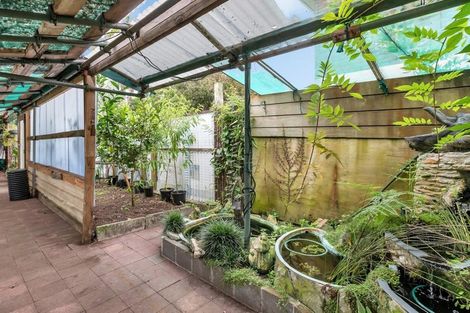 Photo of property in 282 One Tree Point Road, One Tree Point, 0118