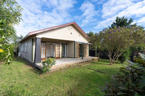 Photo of property in 33 Mako Mako Road, Levin, 5510