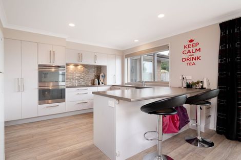 Photo of property in 15 Macloughlin Drive, Te Puke, 3119