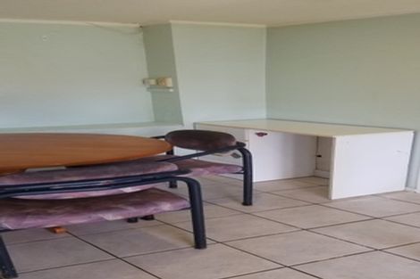 Photo of property in 11 Kohekohe Street, New Lynn, Auckland, 0600