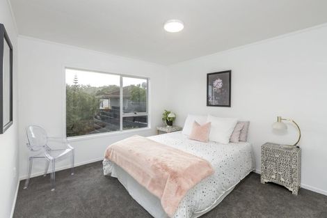 Photo of property in 1/15 Simon Ellice Drive, Bayview, Auckland, 0629