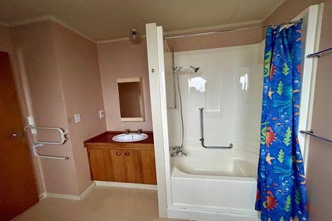 Photo of property in 1/2 Angell Street, Johnsonville, Wellington, 6037