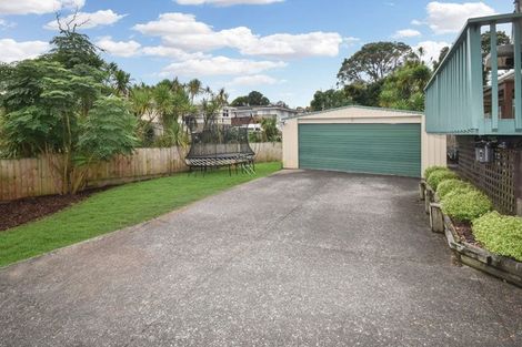 Photo of property in 2/18 Evans Road, Glen Eden, Auckland, 0602