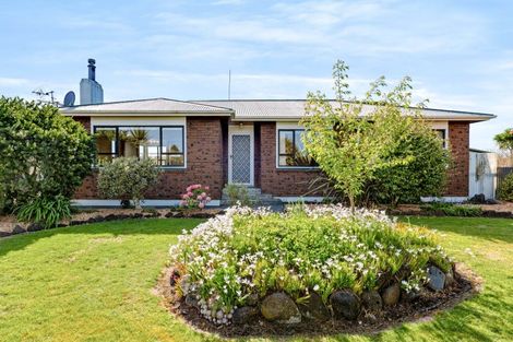 Photo of property in 16 Hamlet Street, Stratford, 4332