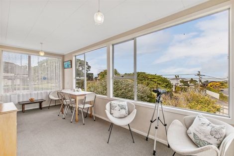 Photo of property in 39 Cliff Road, Torbay, Auckland, 0630