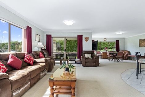 Photo of property in 15 Holyoake Terrace, Omokoroa, 3114