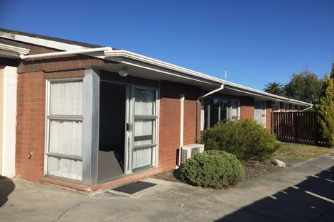 Photo of property in 2/5 Cuffs Road, Wainoni, Christchurch, 8061