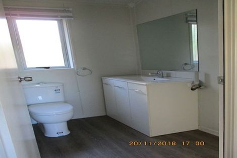 Photo of property in 33a Bracken Road, Paparangi, Wellington, 6037