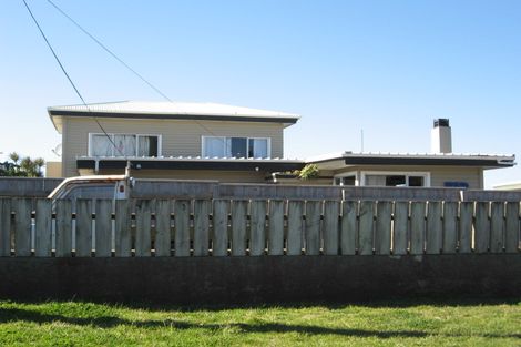 Photo of property in 25 Hunia Terrace, Himatangi Beach, Foxton, 4891
