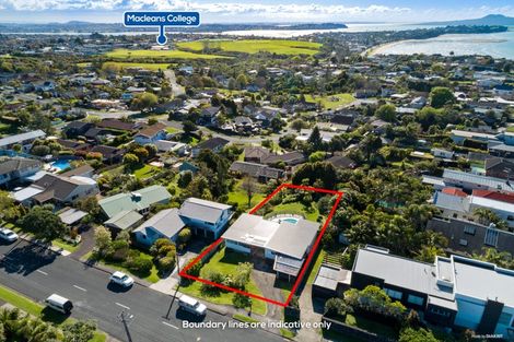 Photo of property in 156 Bleakhouse Road, Mellons Bay, Auckland, 2014