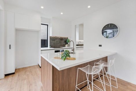 Photo of property in 27 The Boulevard, Sunnyhills, Auckland, 2010