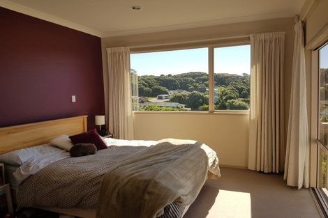 Photo of property in 20 Astronomer Place, Whitby, Porirua, 5024