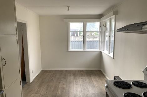 Photo of property in 28 Galway Avenue, Hokowhitu, Palmerston North, 4410