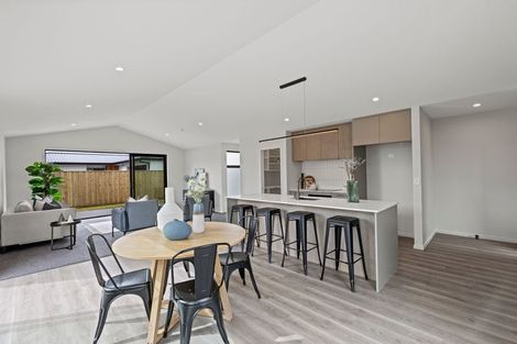 Photo of property in 10 Eccles Place, Halswell, Christchurch, 8025